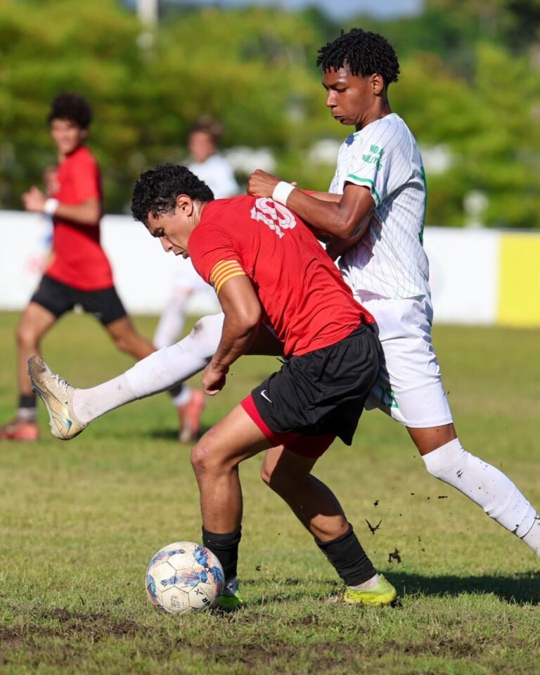 La gran final del Torneo Nacional Prejuvenil Masculino arrancó con muchas emociones luego de que Jarabacoa FC y Barca Academy RD igualaran 2-2