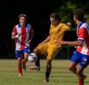 Acción del partido donde OyM venció 1-0 a Delfines